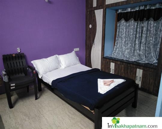 Kruthi Roal AC Non Ac Guest House Madhavadhara Vizag Visakhapatnam