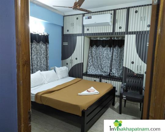 Kruthi Roal AC Non Ac Guest House Madhavadhara Vizag Visakhapatnam